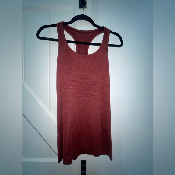 Lulu swiftly tank - Picture 1 of 3